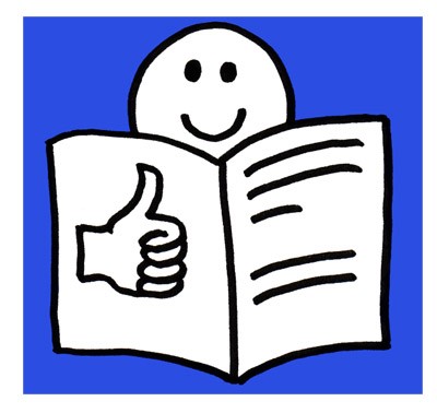 Offizielles Symbol für Leichte Sprache: Blauer Hintergrund, darauf ein lächelnder Strichmännchenkopf hinter einem Heft mit Schrift und einem Daumen, der nach oben zeigt. 
